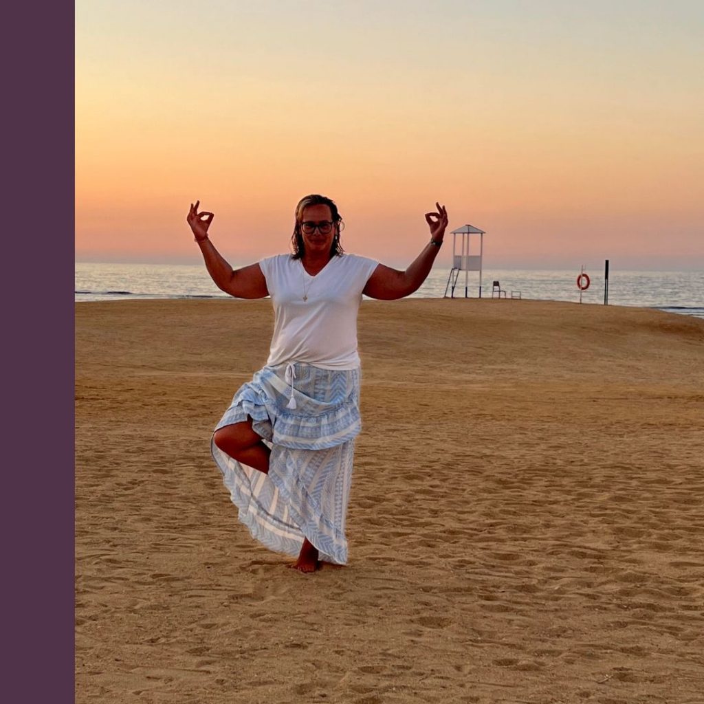 Sunita Ehlers verrät drei Yogaübungen für den Alltag